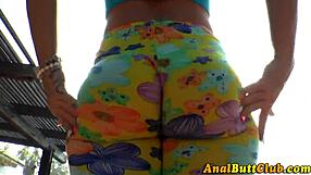 Slut bounces booty in heels during anal