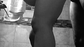 Cojida En El Baño A Quick Fuck For Latina Couple