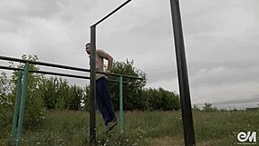 He says, Come watch me strip and box naked with neighbors