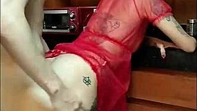 Increible Squirt Que Le Provoco a Mi Mujer en la Cocina