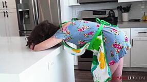 Taste Of Jenna Stepmom Jenna Noelle Blowjob And Ass With Stepson Oliver Faze