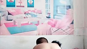 Is the hairdresser seducing her boyfriend in the salon?