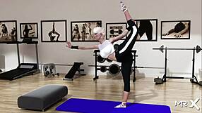 Fashion business stretch game episode