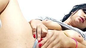 baboso y enorme coño dripping wet with excitement