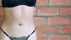 montando la verga del vecino agradeciendo los 500 pesos prestados por mi esposo