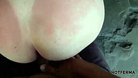 Loira Da Bunda Grande Fodendo Na Praia