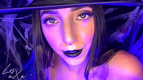 Eu Vou Te Enfeitiçar Até Você Gozar Pra Mim Dia Das Bruxas - Halloween Lis Xxx