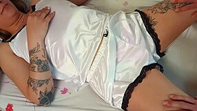 She won't let me fuck her, makes me masturbate on her pussy