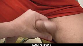 Трахнул сексуальную латиноску-соску на камеру