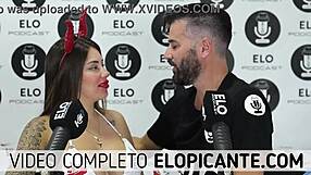 Elo sucks Sara Blonde's tits in spicy room?