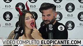 Elo sucks Sara Blonde's tits in spicy room?