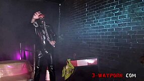 i love 3-way porn with keisha kane & elizabeth lawrence weird encounter