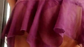 Want to see this travesti modeling?