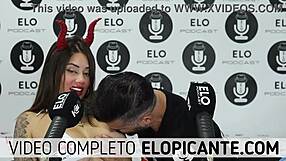 Elo sucks Sara Blonde's tits in spicy room?