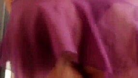 Want to see this travesti modeling?