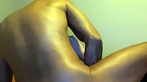 ella spreads her ass open for a casual check