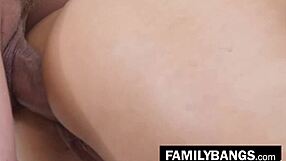 Familybangs Com: Curvy Slut Banged By Lucky Masseur Jennifer Mendez Steve Q