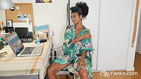 yanks mocha lola rose fingers her hairy snatch