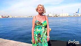 Aku Tengok Eva Delage Bintang MILF Eropah 70 Tahun Tunjuk Tete Besar Asli Dan Badan Seksi