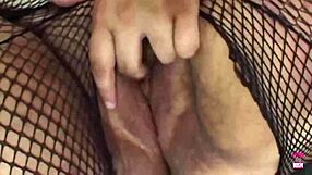 busty bbw is ready to take a long shaft in her tight fat cunt