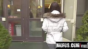 Beth sg's emotional public pickup on the beach