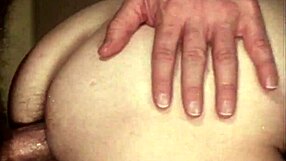 Rockstar groupie in 70s style sex scenes