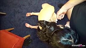 Schlanke praktikantin vom chef beim meeting im hotel ao gefickt!