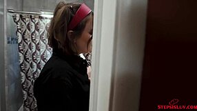 riley nixon scarlett mae tyler cruise blowjob