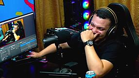 Martina oliveira shows natural tits in podcast, first time latina!