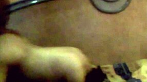 Lulu checks into the hotel. She feels deep emotions.