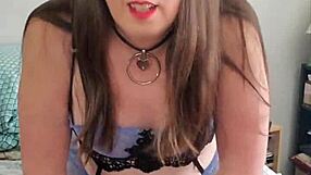 i see a brunette transsexual riding a pillow