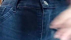 jugando con un cinturón i