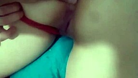 Roçando Pau na Buceta e no Cuzim da Esposa do Meu Amigo Até Ela Gozar