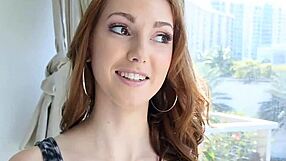 Natalie Lust en maravilloso clip POV de vida