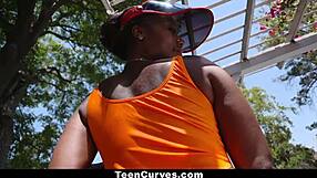 Ebony babe bounces her ass on cock in doggystyle and missionary.