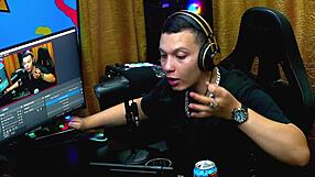 Martina oliveira shows natural tits in podcast, first time latina!