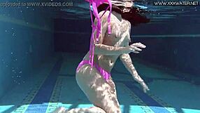 jessica lincoln's sexy underwater bathing