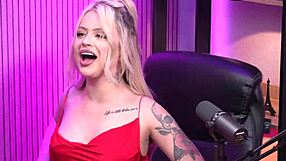 A Loirinha Gostosa Tirou A Roupa No Est�dio