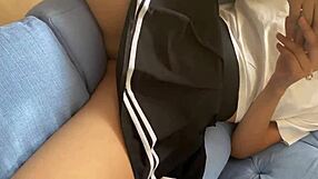 En iyi arkadaşımla okul kızı 18+ kıyafetiyle sikişip götüne boşaldım