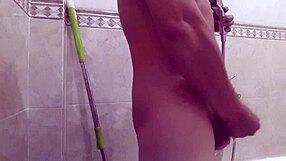 watch this gay vietnamese guy giving a handjob