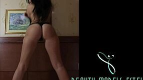 Amazing Brunette Ass Displayed in Detail