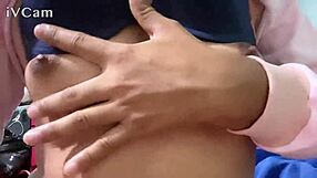 Masturbando travesti...