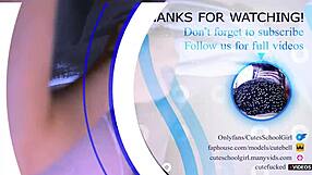 La Madrastra De Su Amiga Lo Sorprendi� Cuando Se Desnud� Delante De �l Y Le Mostr� Su Estrecha Vagina Invit�ndolo A Penetrarla All� Mismo En El Apartamento