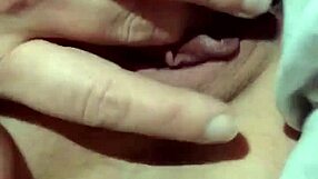 Mizz Dizzle Masturbates Alone At Home