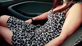 Universitaria Ninfomana Flashes Shaved Pussy in Public