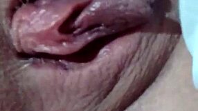 Mizz Dizzle Masturbates Alone At Home