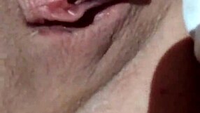 Mizz Dizzle Masturbates Alone At Home