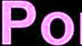 Plně oblečené sestry přebírají kontrolu, ovládají pacienta zručnými rukama v nemocnici