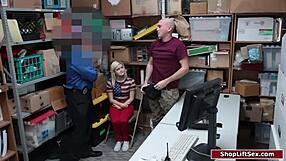 A thief seduces an officer as her boyfriend watches.