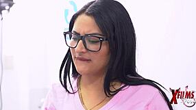 masajista venezolana masturba pelirroja peruana sin jefe enterado